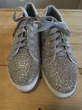 DeBlossom Collection Cherry 100 Sz 7.5 Silver Rhinestone Shoes Sparkle Bridal